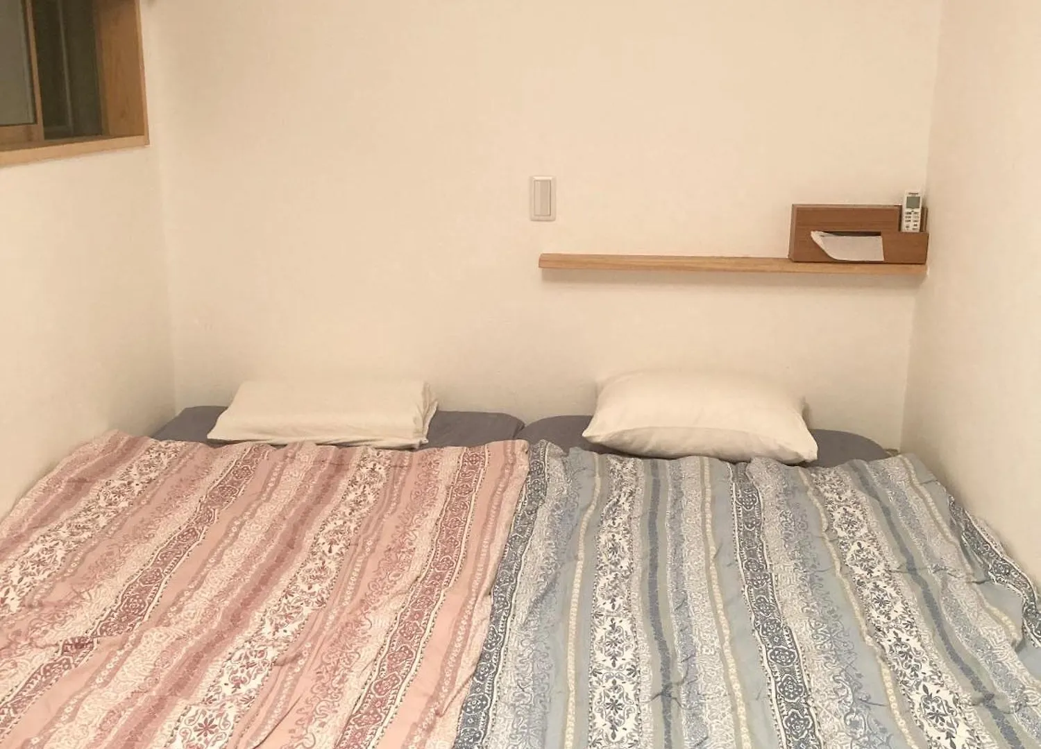 木と漆喰のモダンな部屋 Apartment Tokyo
